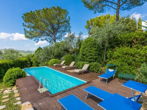 Water, Plant, Cloud, Sky, Property, Furniture, Swimming Pool, Azure, Outdoor Furniture, Tree