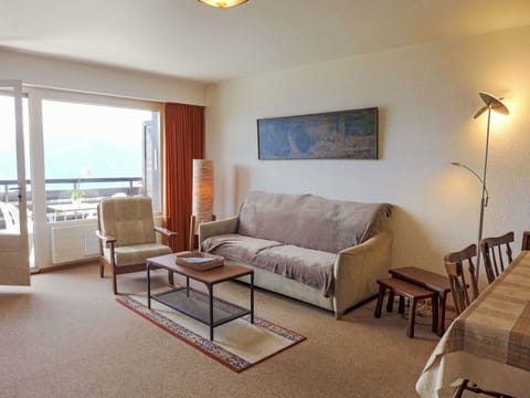 Furniture, Table, Comfort, Couch, Azure, Picture Frame, Wood, Flooring, Interior Design, Building