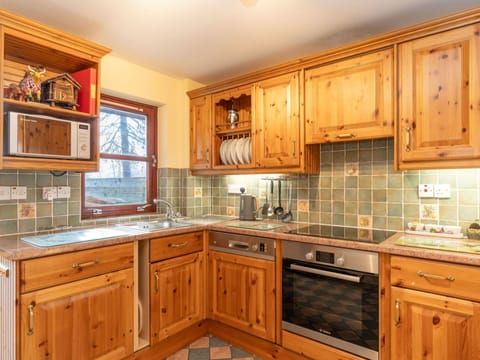 Brown, Cabinetry, Countertop, Property, Building, Furniture, Drawer, Kitchen, Wood, Interior Design