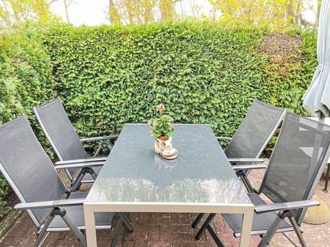 Table, Plant, Furniture, Chair, Green, Outdoor Table, Outdoor Furniture, Botany, Yellow, Grass