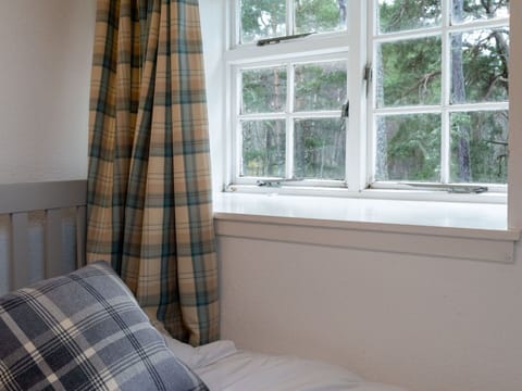 Window, Comfort, Wood, Textile, Interior Design, Shade, Line, Curtain, Pillow