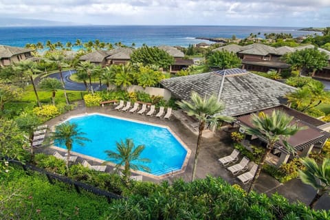 Pool. Kapalua Bay 8am-8pm; Kapalua Golf 8am-9pm; Kapalua Ridge 9am-8pm