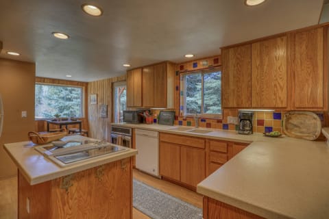 Fully equipped kitchen with everything you and your guests will need! Home away from home! Sleeps 10 comfortably.