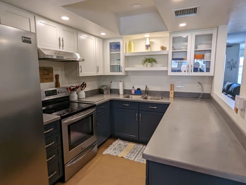 Well equipped kitchen