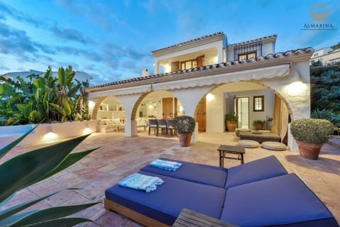 El Portet Beach - by Almarina Villas (7464)