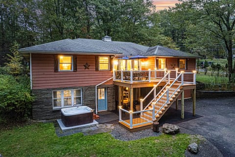 Hemlock House - your perfect destination for both indoor and outdoor fun!
