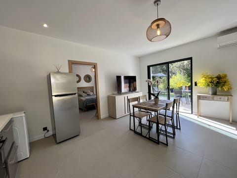 Appartement Jaccuzzi Détente Dans Quartier Calme, Repos Assuré Apartment in Flayosc