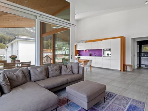 Property, Furniture, Couch, Living Room, Plant, Interior Design, Floor, Wall, Flooring, Wood