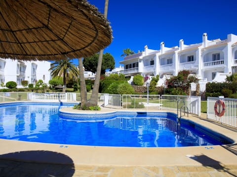 Water, Plant, Property, Sky, Swimming Pool, Azure, Blue, Architecture, Shade, Leisure