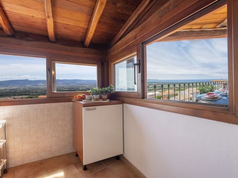 Sky, Property, Window, Wood, Interior Design, Architecture, Cloud, Floor, Hardwood