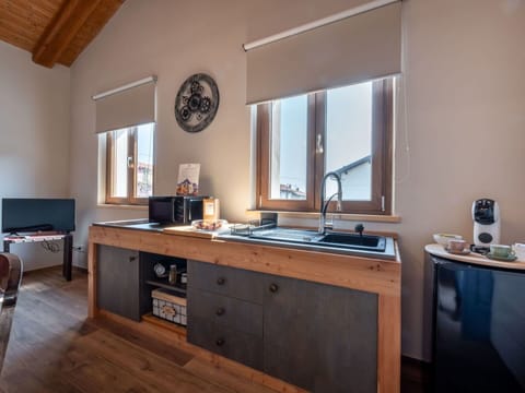 Plant, Water, Sky, Building, Blue, Wood, Shade, Condominium, Leisure, Real Estate