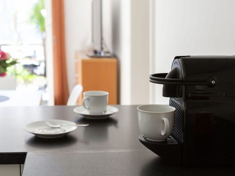 Tableware, Drinkware, Dishware, Cup, Coffee Cup, Serveware, Table, Teacup, Wood