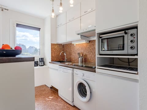 Cloud, Sky, Property, Building, Tree, Wood, Chair, Urban Design, Outdoor Furniture, Table