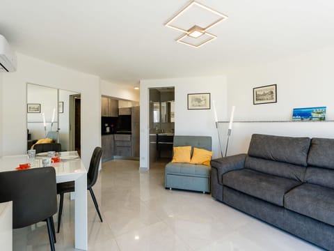 Furniture, Interior Design, Flooring, Floor, Ceiling, Couch, Room, Apartment, Table, Living Room