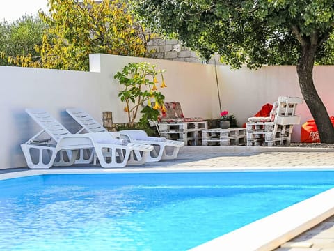 Water, Sky, Mountain, Azure, Natural Landscape, Cloud, Tree, Lake, Coastal And Oceanic Landforms, Bank