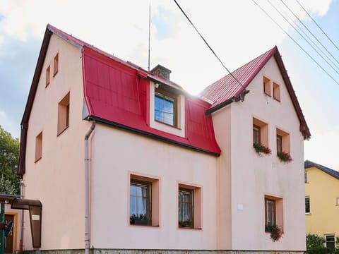 Cloud, Sky, Property, Window, Building, Plant, Tree, Wood, House