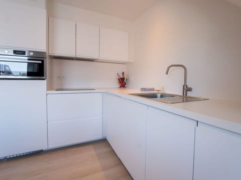 Kitchen Sink, Cabinetry, Sink, Tap, Countertop, Kitchen, Wood, Plumbing Fixture, Interior Design, Kitchen Appliance