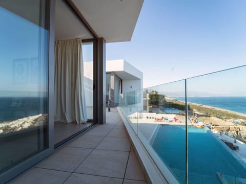 Water, Building, Sky, Window, Azure, Shade, Plant, Condominium, Swimming Pool, Floor