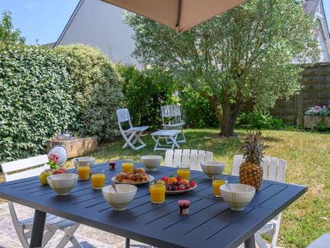 Table, Plant, Furniture, Property, Tableware, Flowerpot, Nature, Azure, Chair, Outdoor Table