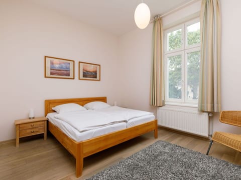 Building, Furniture, Comfort, Window, Wood, Bed Frame, Interior Design, Shade, Floor, Bed