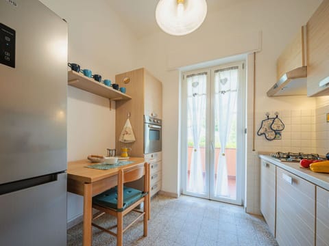 Flower, Plant, Plant Community, Sky, Botany, Petal, Nature, Mountain, Natural Landscape, Vegetation