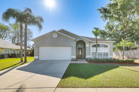Valrico Vacation Rental | 3BR | 2BA | Doorstep to Enter | 1,800 Sq Ft