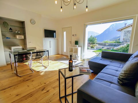 Furniture, Comfort, Wood, Bed, Lighting, Shade, Window, Floor, Flooring