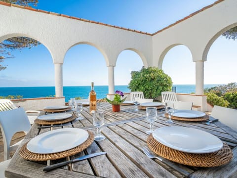 Sky, Table, Water, Furniture, Plant, Property, Nature, Azure, Wood, Outdoor Furniture