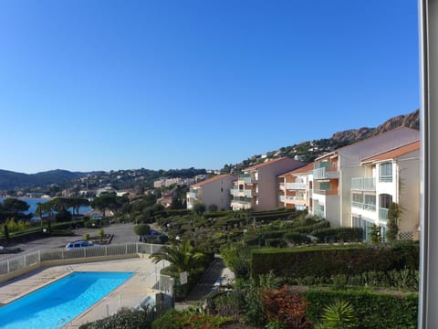 Sky, Plant, Property, Building, Blue, Water, Window, Azure, Swimming Pool, Urban Design