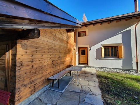 Plant, Sky, Property, Window, Building, Wood, Shade, Lighting, Architecture, Cottage