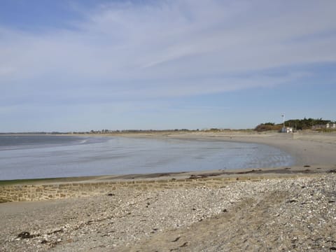 Table, Furniture, Property, Sky, Building, Couch, Azure, Cloud, Shade, Interior Design