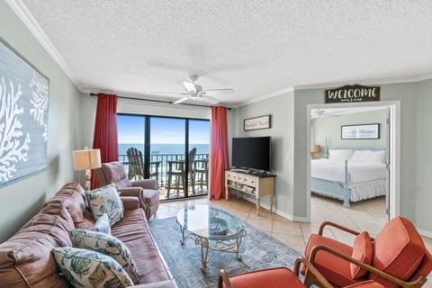 Living Area with Gulf Views
