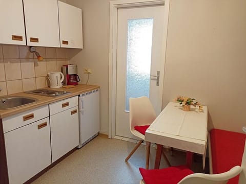 Ferienwohnung Typ A für 2 Personen mit Balkon - Gästehaus Schiefer Bed and Breakfast in Spittal an der Drau