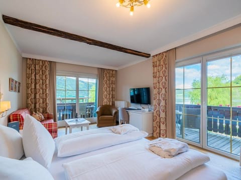 DZ Brunnbachl bis 4 Nächte mit Frühstück - Romantik SPA Hotel Seefischer am Seesuperior House in Carinthia, Austria