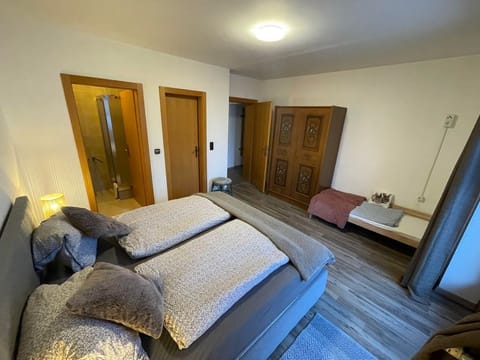 Ferienwohnung 6, Südbalkon, Blick auf die Berge - Hotel-gasthof Lammersdorf Bed and Breakfast in Spittal an der Drau