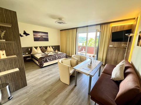 Appartement für 2-4 Pers. mit Balkon u. Seeblick - Appartements Diana Apartment in Spittal an der Drau