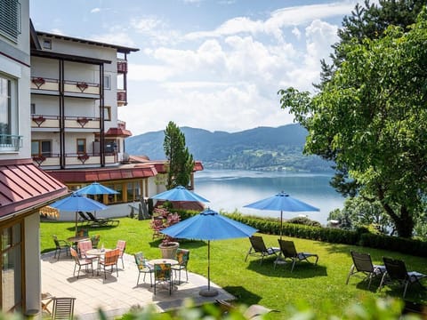 Komfort-zimmer mit Seeblick - Hotel Alexanderhof Bed and Breakfast in Spittal an der Drau