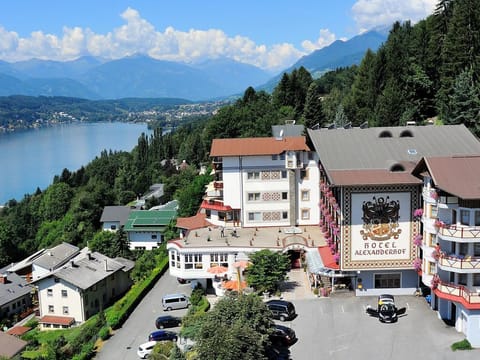 Komfort-zimmer mit Seeblick - Hotel Alexanderhof Bed and Breakfast in Spittal an der Drau
