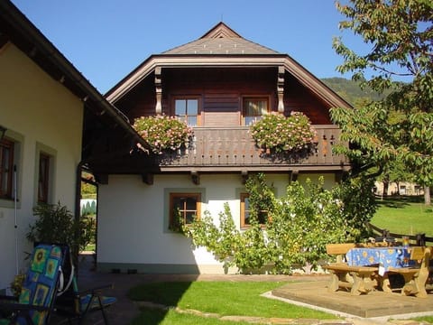 Familienappartement Schnitzer - Appartement mit Balkon Apartment in Carinthia, Austria