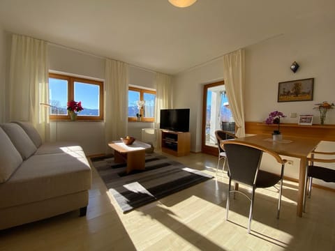 Ferienwohnung Westblick - Haus am Hügel Apartment in Carinthia, Austria