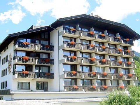 Standard Doppelzimmer Waldseite - Hotel Bellevue Bed and Breakfast in Spittal an der Drau