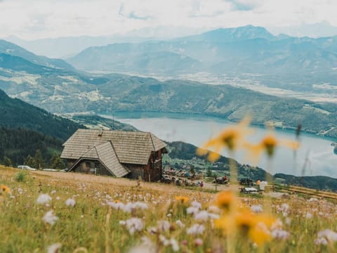 Mirnock - 6-bett Familienzimmer mit Ostbalkon - Alexanderhütte Farm Stay in Carinthia, Austria