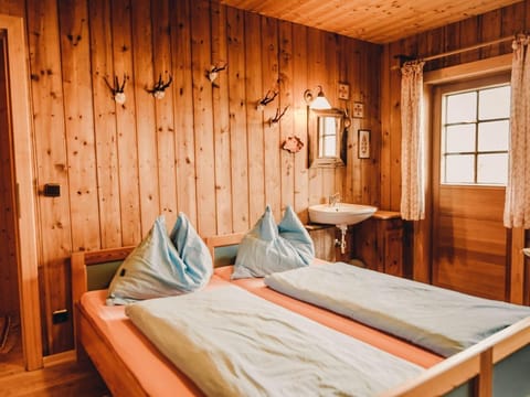 Mirnock - 6-bettzimmer mit Ostbalkon - Alexanderhütte Farm Stay in Carinthia, Austria