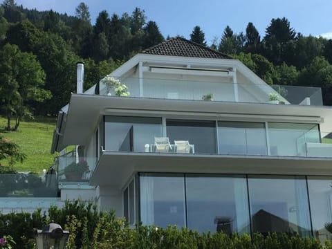 Weisse Villa am Millstätter See Apartment in Spittal an der Drau