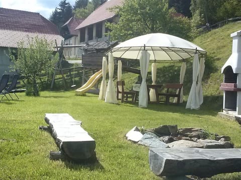 Doppelzimmer Abendrot - Bauernhof Stauder Farm Stay in Carinthia, Austria