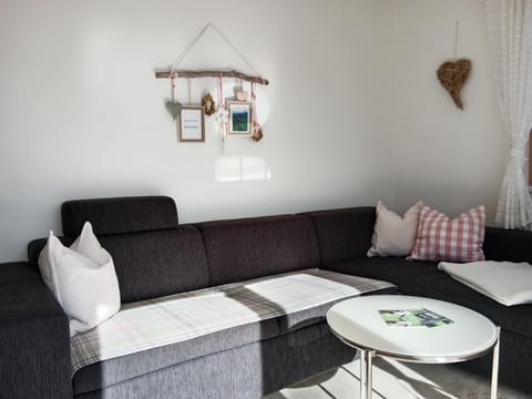 Vacation apartment Bergkristall with lake view - Bauernhof Stauder Farm Stay in Carinthia, Austria