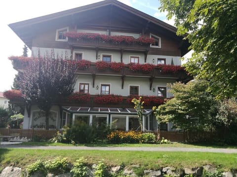 Doppelzimmer mit Balkon Mörtbauerhof - Mörtbauerhof und Haus Frühauf Farm Stay in Carinthia, Austria