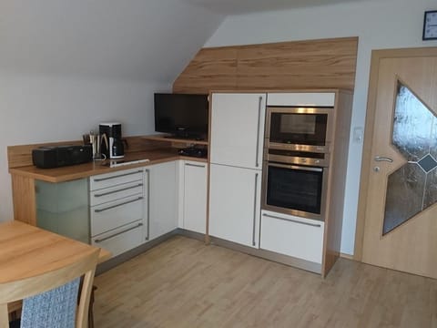 Apartment in the countryside - apartment/flat, separate toilet and bath/shower Apartment in Carinthia, Austria