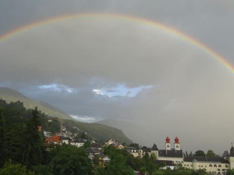 Studio Comfort+ with balcony (2-3 pers) - Staudacher Hof - Das Romantische Haus Bed and Breakfast in Spittal an der Drau