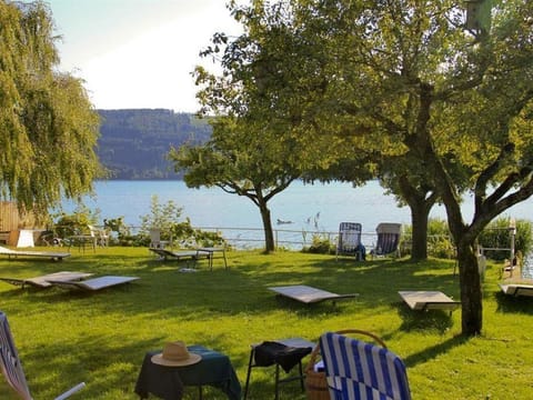 Doppelzimmer - Pension Härring Direkt am See Bed and Breakfast in Spittal an der Drau